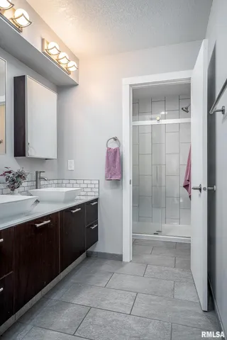 $489,900 | 4200 Belmont Road, Bettendorf, IA 52722