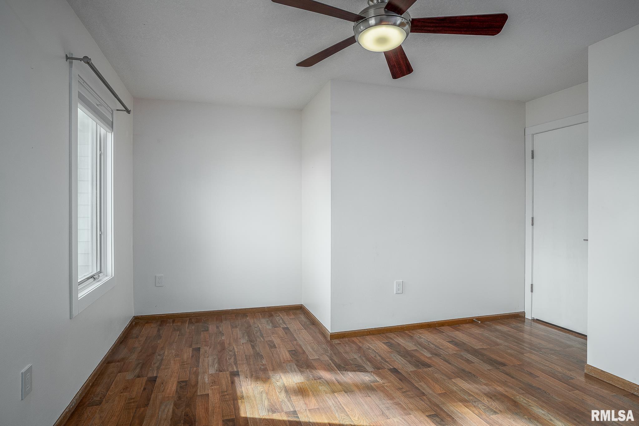 4200 Belmont Road Bettendorf, IA 52722 - Photo 23 of 32