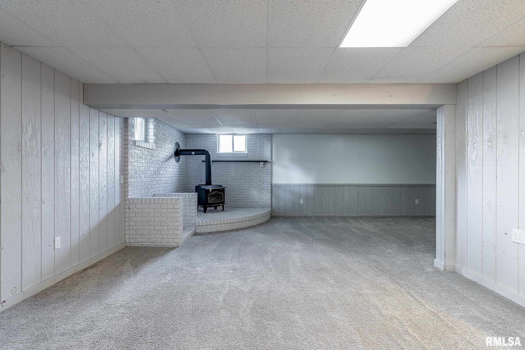 4200 Belmont Road Bettendorf, IA 52722 - Photo 28 of 32