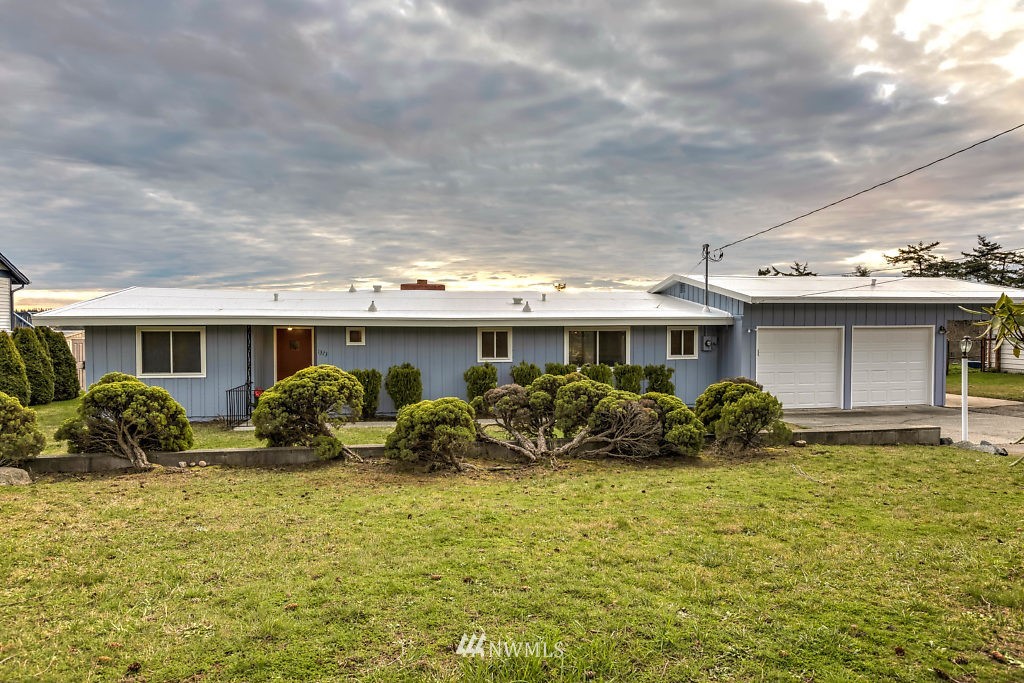 1373 Swantown Road Oak Harbor, WA 98277 - Photo 1 of 25 Gallery Image 1