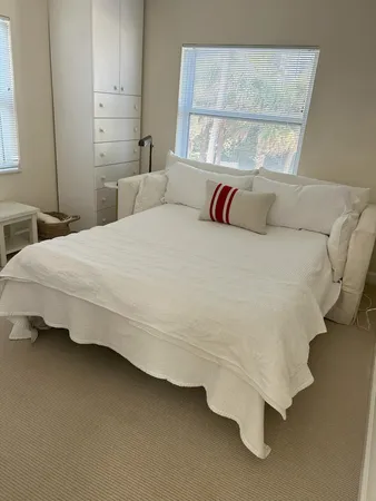 $9,000 | 1400 South Ocean Boulevard, Unit 9S, Lauderdale-by-the-Sea, FL 33062