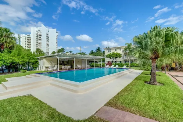 $9,000 | 1400 South Ocean Boulevard, Unit 9S, Lauderdale-by-the-Sea, FL 33062