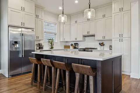 $749,900 | 2003 B Hutton Drive, Nashville, TN 37210