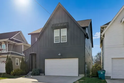 $769,000 | 2003 B Hutton Drive, Nashville, TN 37210