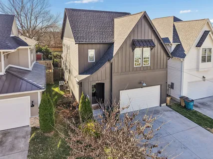 $769,000 | 2003 B Hutton Drive, Nashville, TN 37210