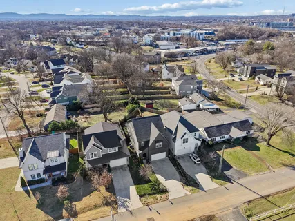 $769,000 | 2003 B Hutton Drive, Nashville, TN 37210
