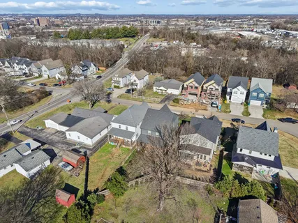 $769,000 | 2003 B Hutton Drive, Nashville, TN 37210