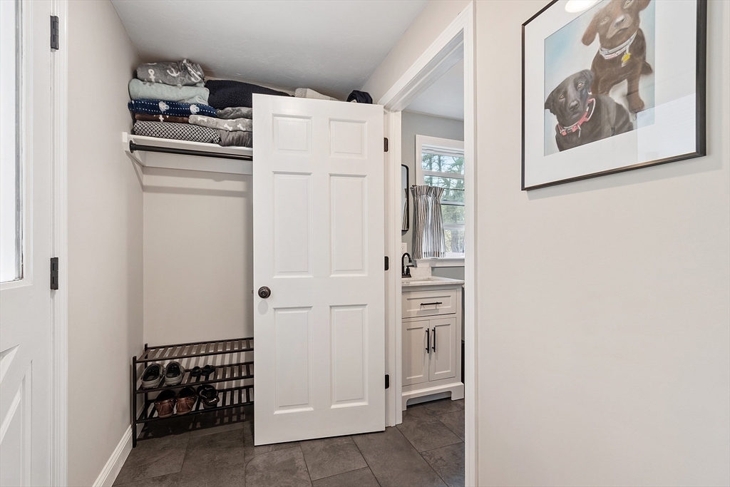26 Chestnut Street Douglas, MA 01516 - Photo 17 of 38 Gallery Image 17