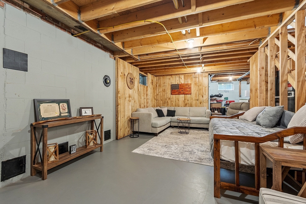 26 Chestnut Street Douglas, MA 01516 - Photo 29 of 38 Gallery Image 29