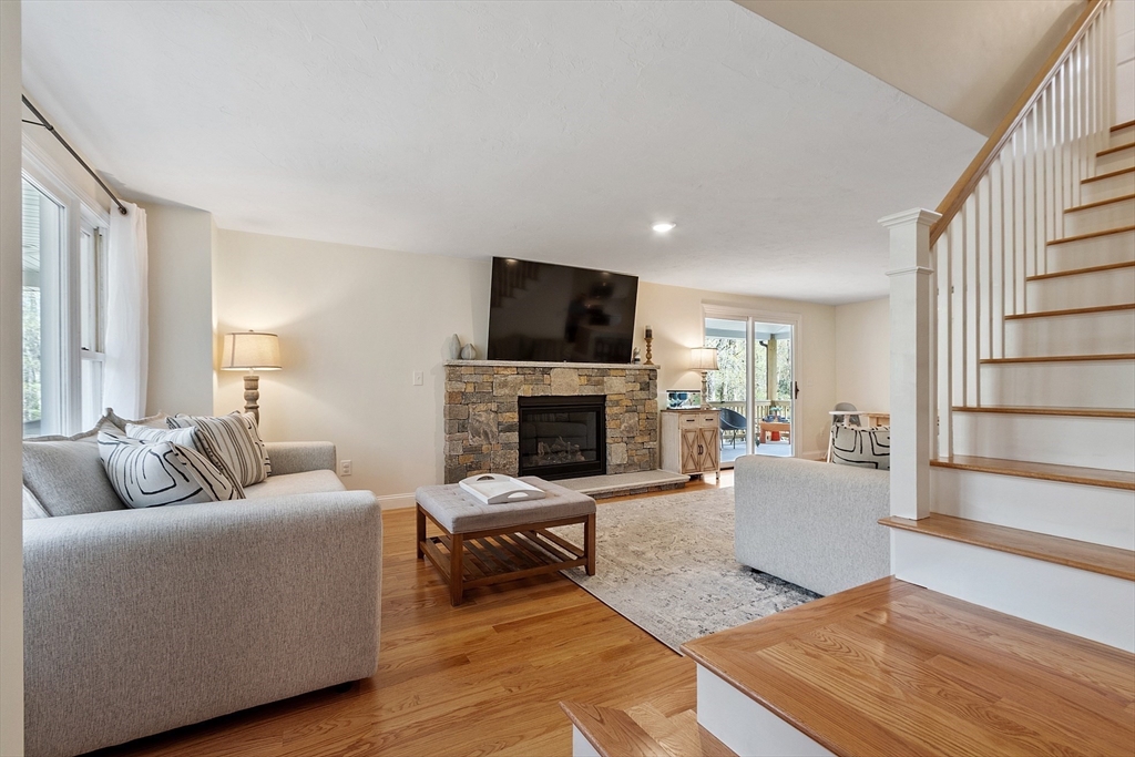 26 Chestnut Street Douglas, MA 01516 - Photo 7 of 38 Gallery Image 7