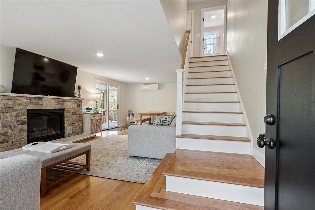 26 Chestnut Street Douglas, MA 01516 - Photo 8 of 38 Gallery Image 8