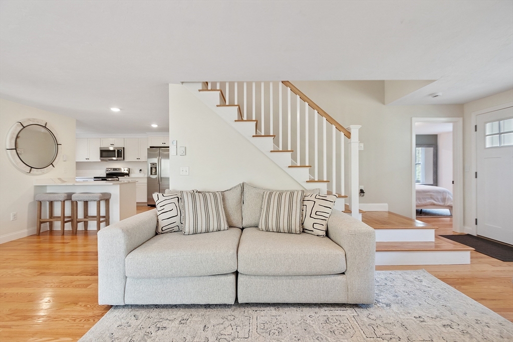 26 Chestnut Street Douglas, MA 01516 - Photo 10 of 38 Gallery Image 10