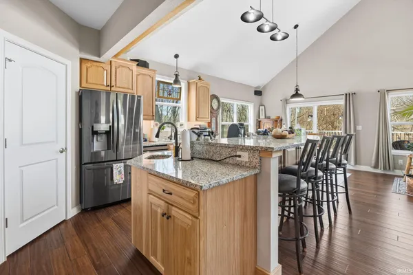 $750,000 | 122 Thornbush Drive, West Lafayette, IN 47906