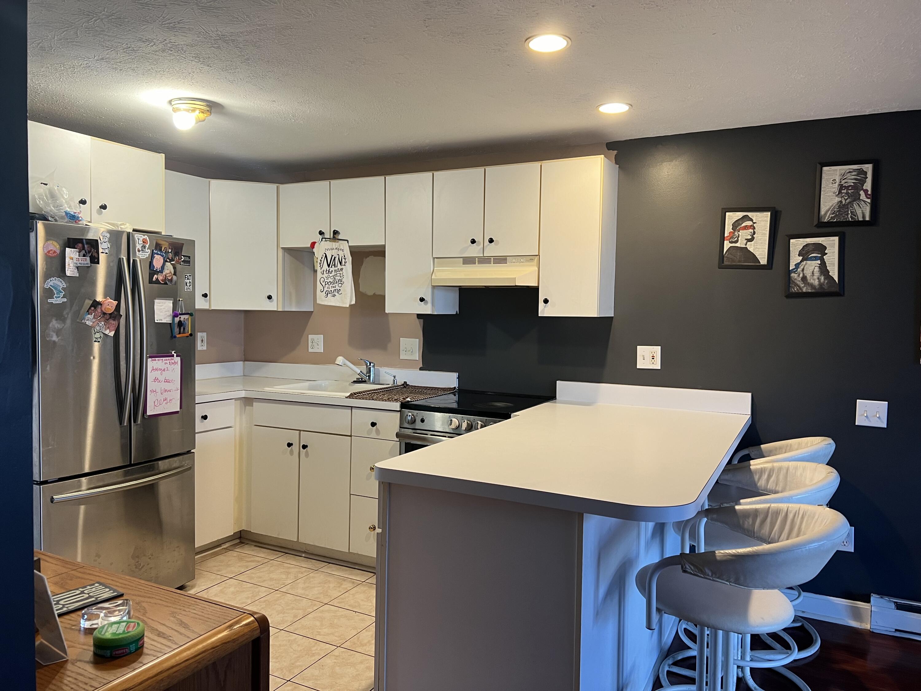 444 Main Street, Unit 101 Ogunquit, ME 03907 - Photo 3 of 18 IMG_1495