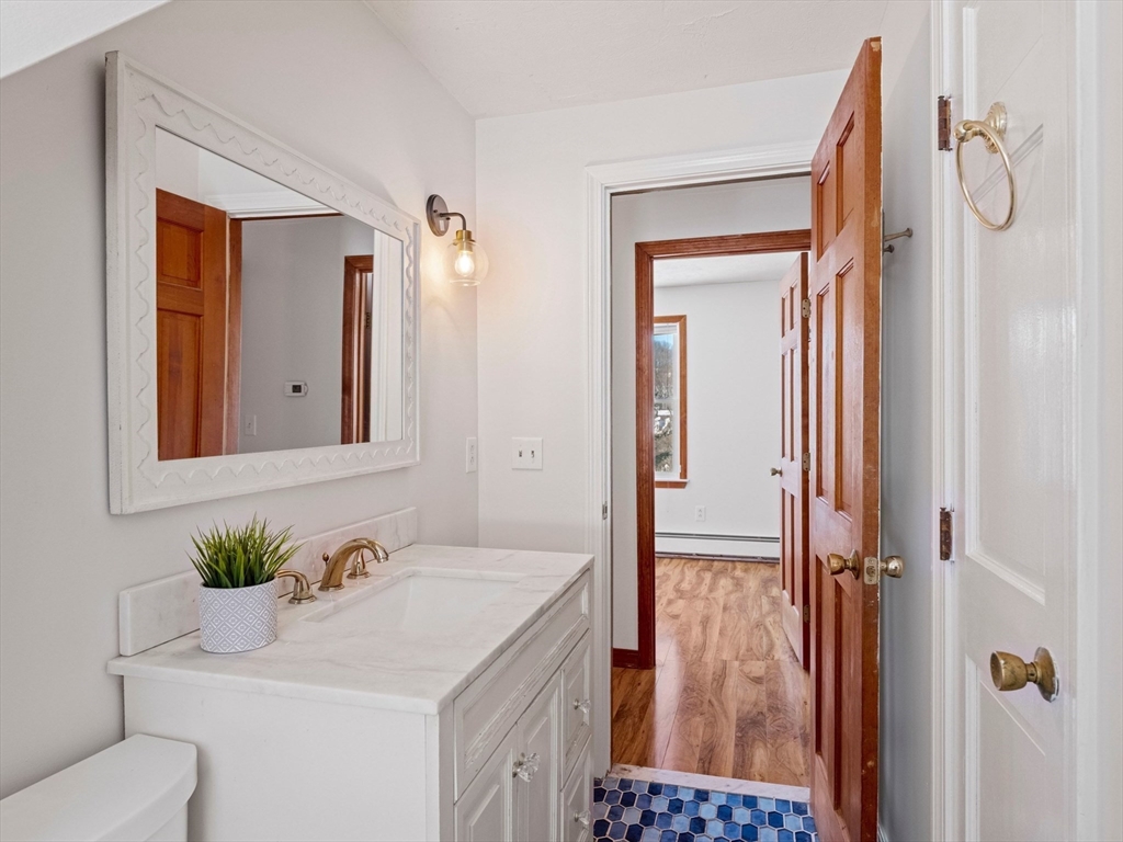 399 Long Hill Road Bolton, MA 01740 - Photo 16 of 37