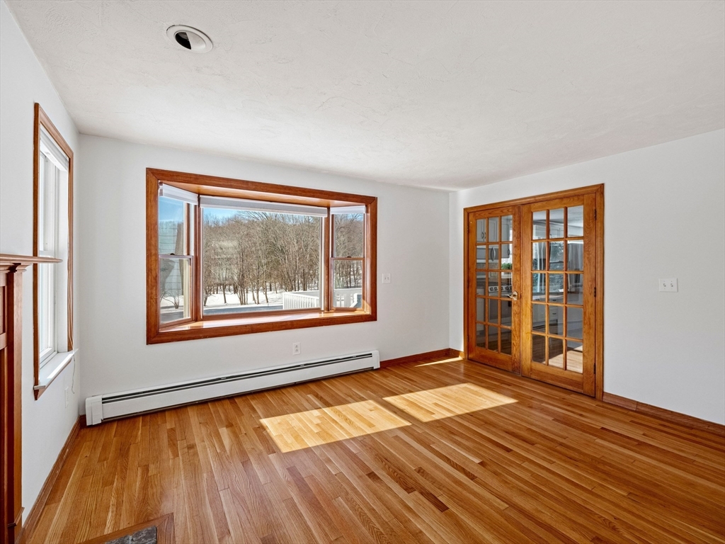 399 Long Hill Road Bolton, MA 01740 - Photo 33 of 37