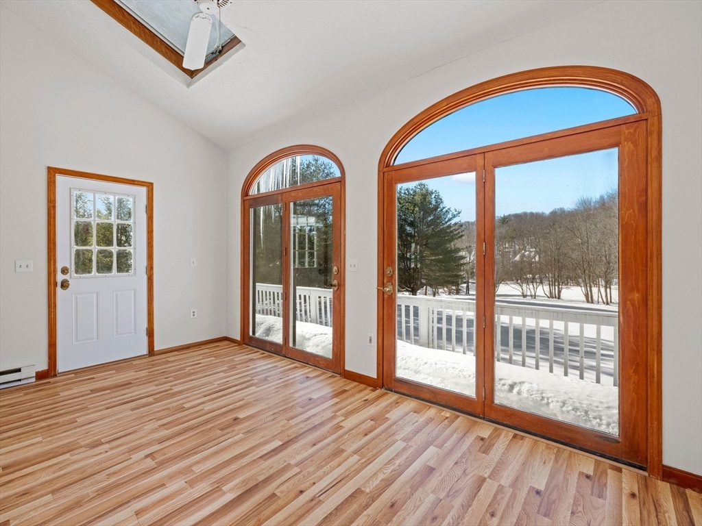 399 Long Hill Road Bolton, MA 01740 - Photo 7 of 37