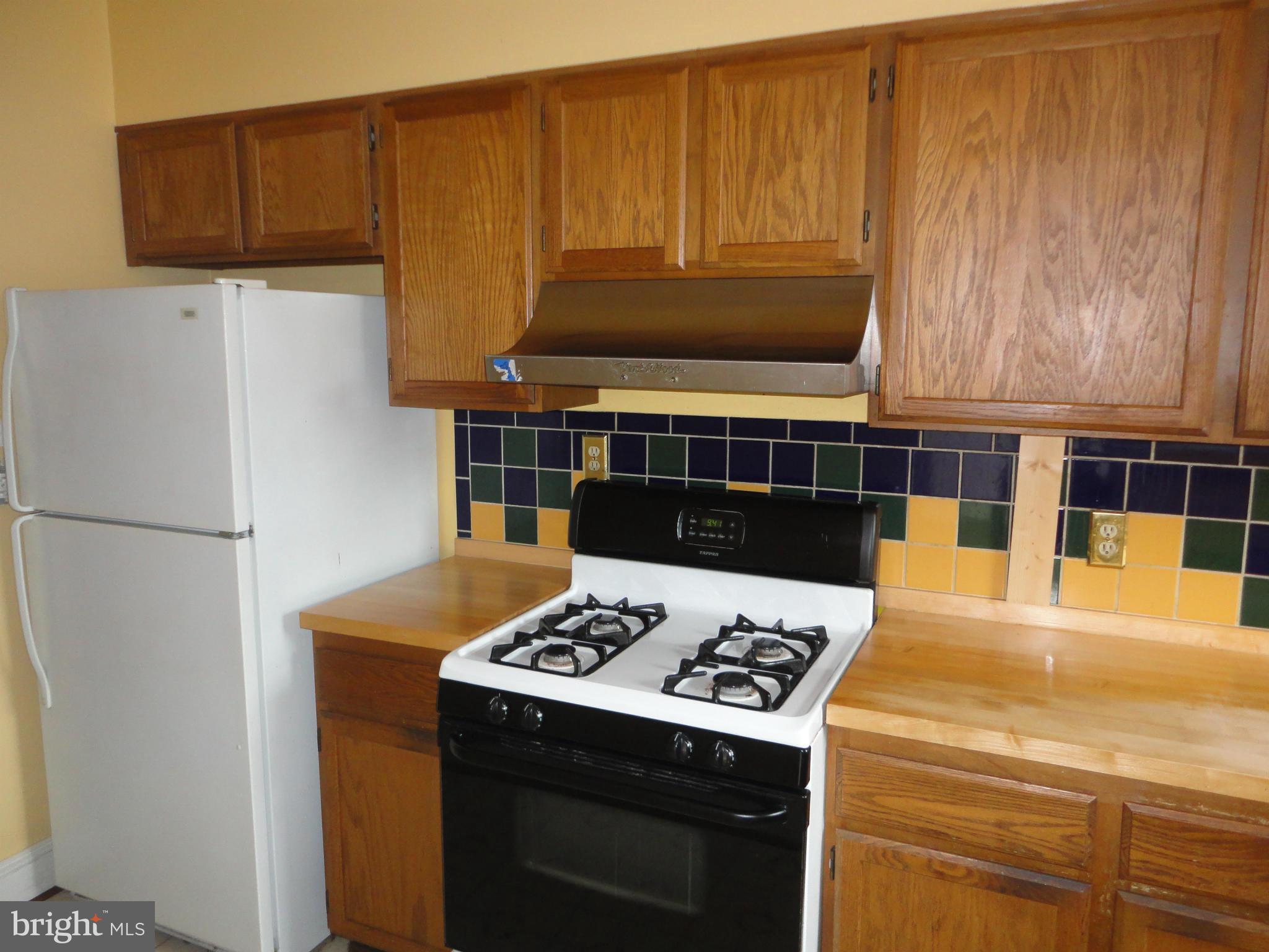 3701 Kimble Road Baltimore, MD 21218 - Photo 2 of 20 Kitchen