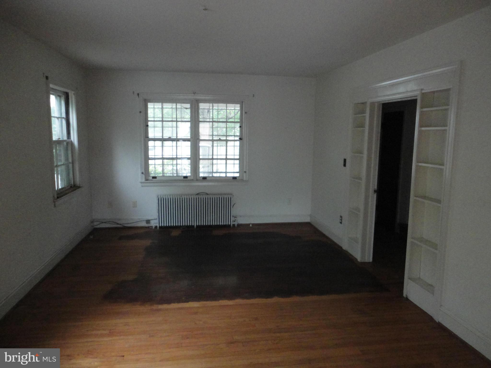3701 Kimble Road Baltimore, MD 21218 - Photo 6 of 20 Living Room