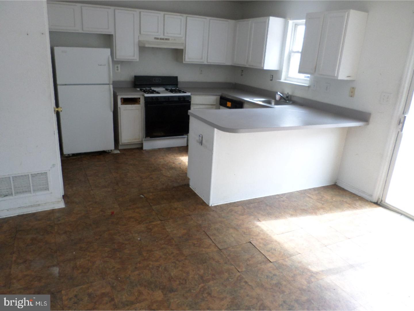 18 Millstream Road Pine Hill, NJ 08021 - Photo 5 of 11