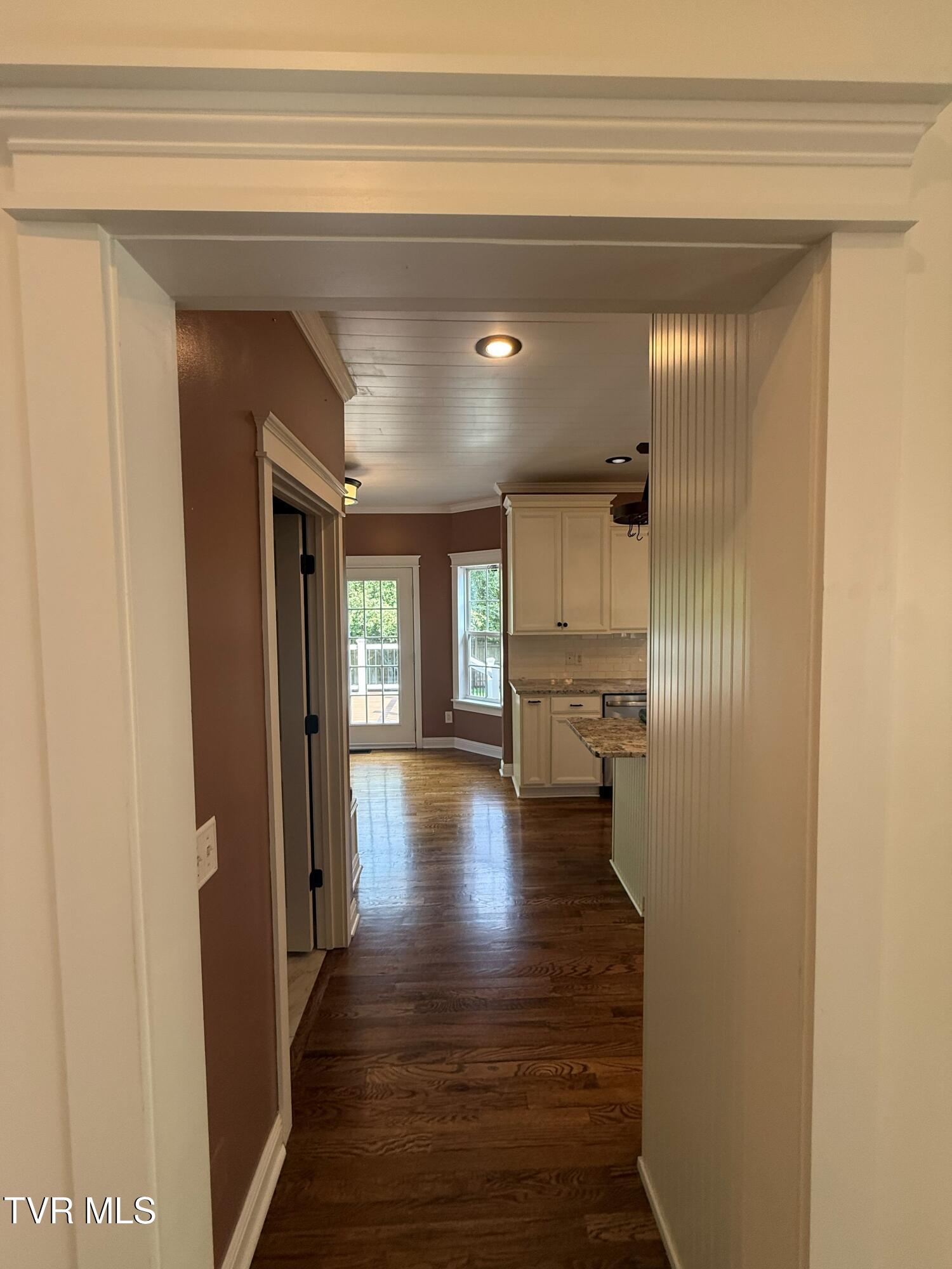 207 Haley Walk Bristol, TN 37620 - Photo 19 of 52 IMG_2701