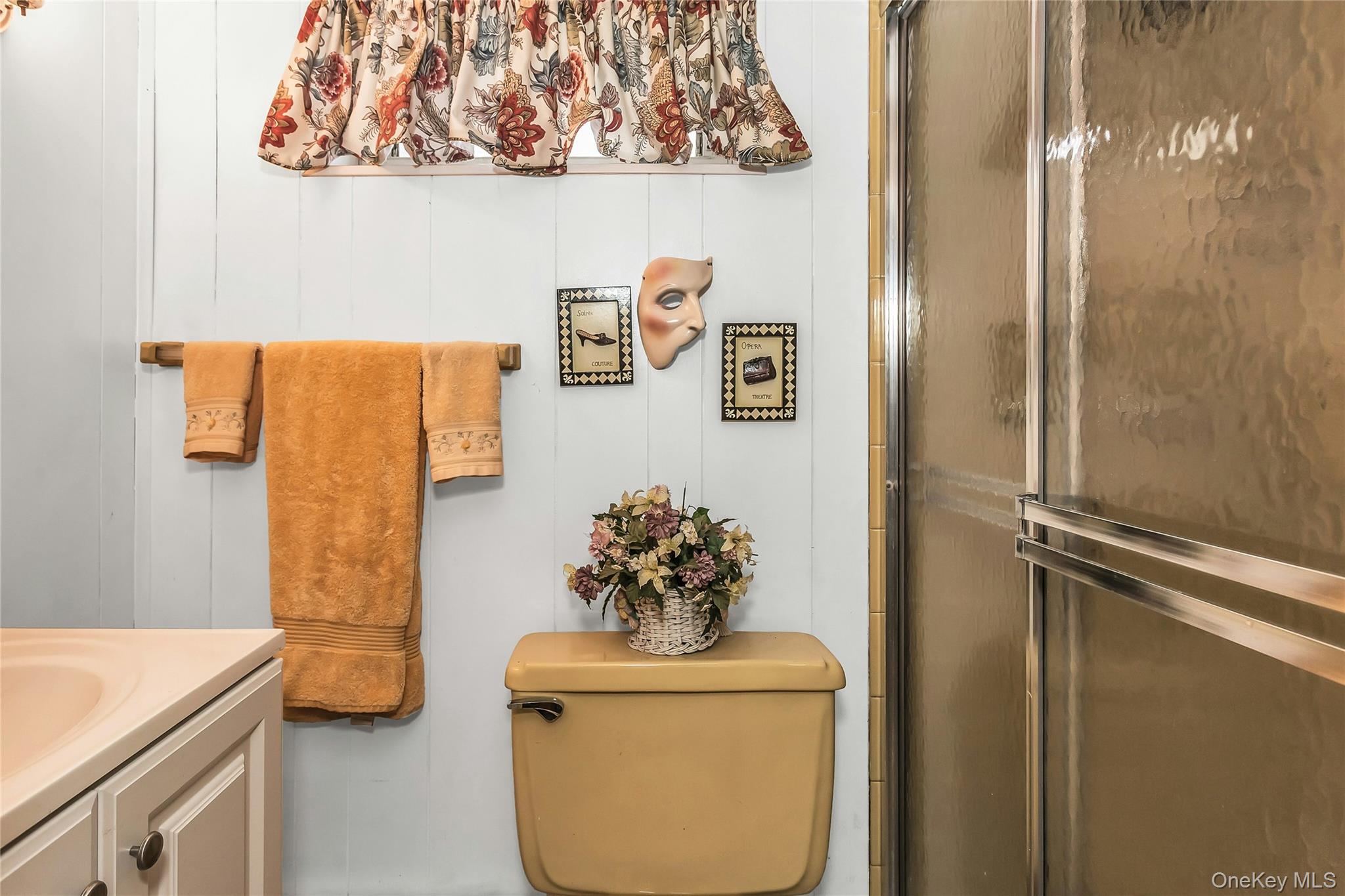 80 Knickerbocker Road North Plainview, NY 11803 - Photo 23 of 27