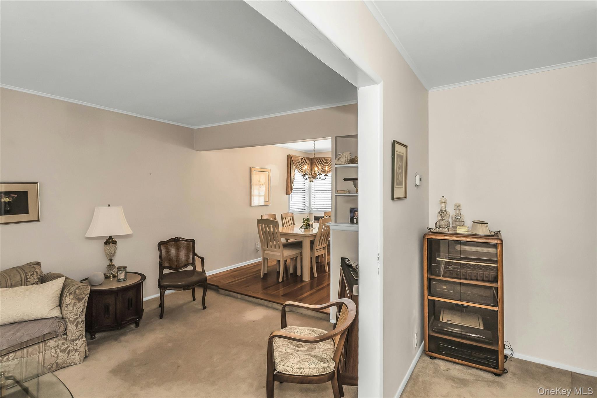 80 Knickerbocker Road North Plainview, NY 11803 - Photo 5 of 27