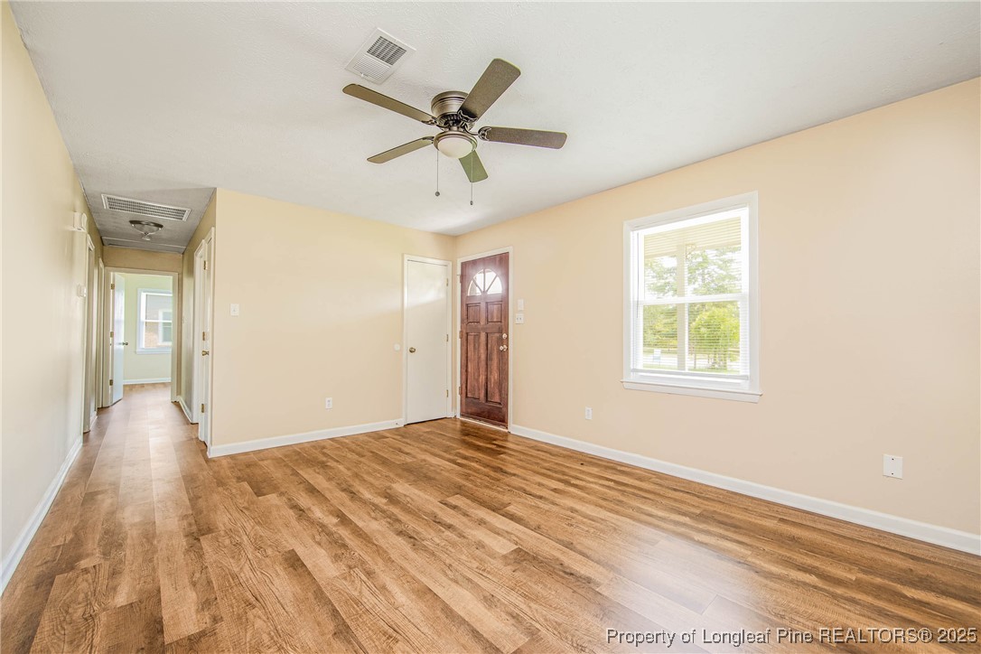 5929 Spinner Road Hope Mills, NC 28348 - Photo 4 of 31 Gallery Image 4