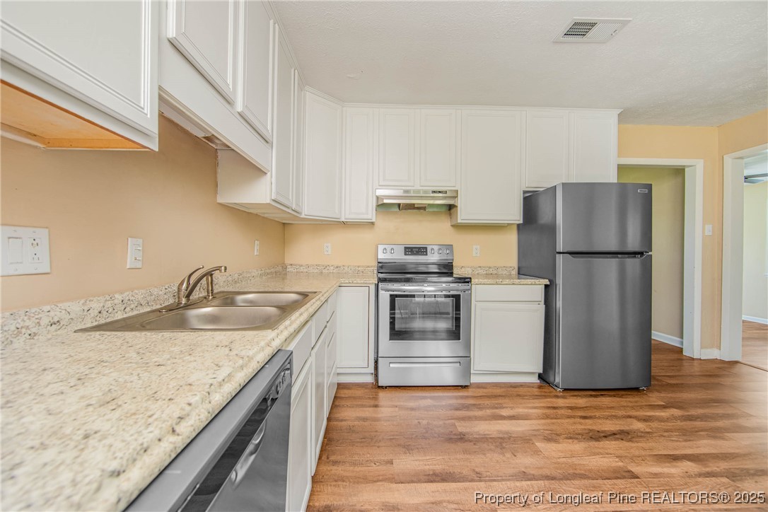 5929 Spinner Road Hope Mills, NC 28348 - Photo 8 of 31 Gallery Image 8