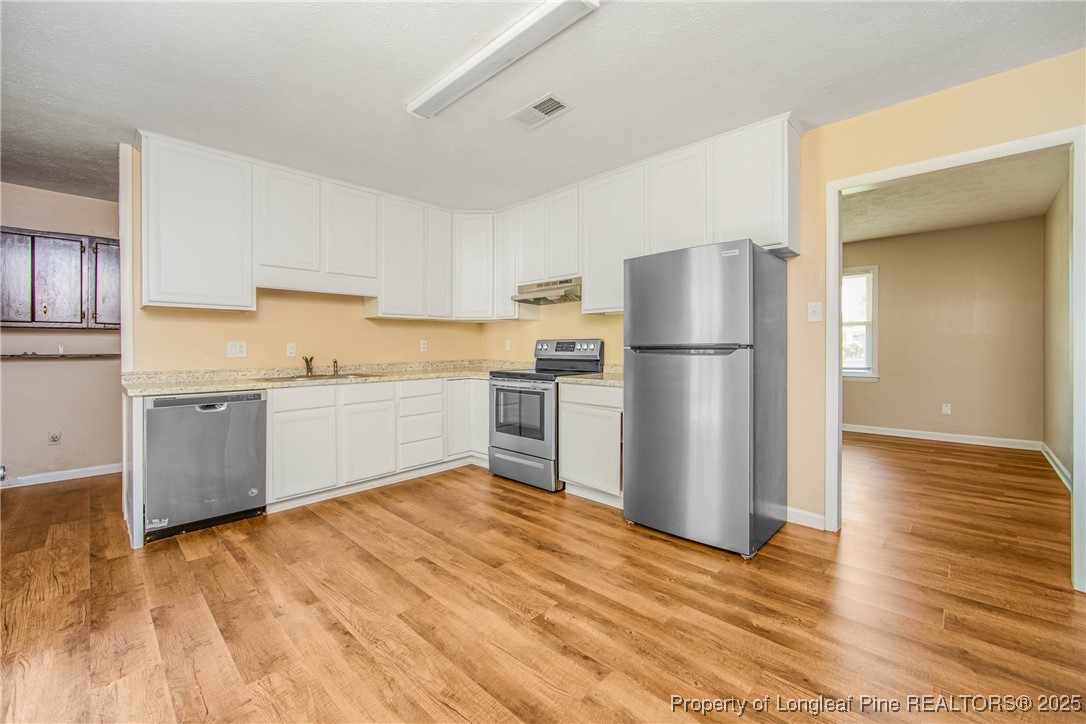 5929 Spinner Road Hope Mills, NC 28348 - Photo 9 of 31 Gallery Image 9