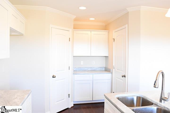 621 Old Rutherford Road Taylors, SC 29687 - Photo 8 of 29