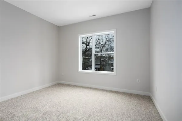 $235,000 | 4527 Forest Avenue, Unit B, Kansas City, MO 64110