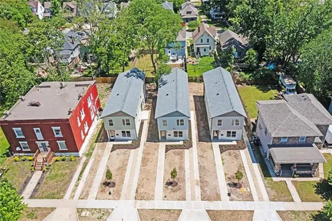 $259,900 | 4527 Forest Avenue, Unit B, Kansas City, MO 64110