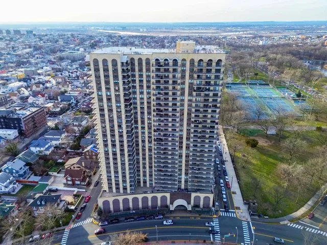 $385,000 | 7855 Boulevard East, Unit 17L, North Bergen, NJ 07047