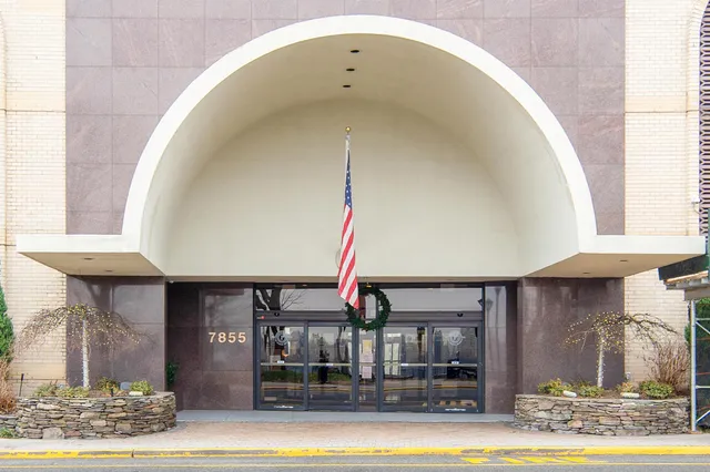 $385,000 | 7855 Boulevard East, Unit 17L, North Bergen, NJ 07047