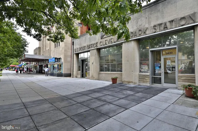 $2,450 | 2712 Ordway Street Northwest, Unit 5, Washington, DC 20008