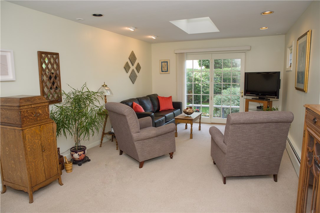 23 West Bel Air Road Cranston, RI 02920 - Photo 15 of 26 Gallery Image 15