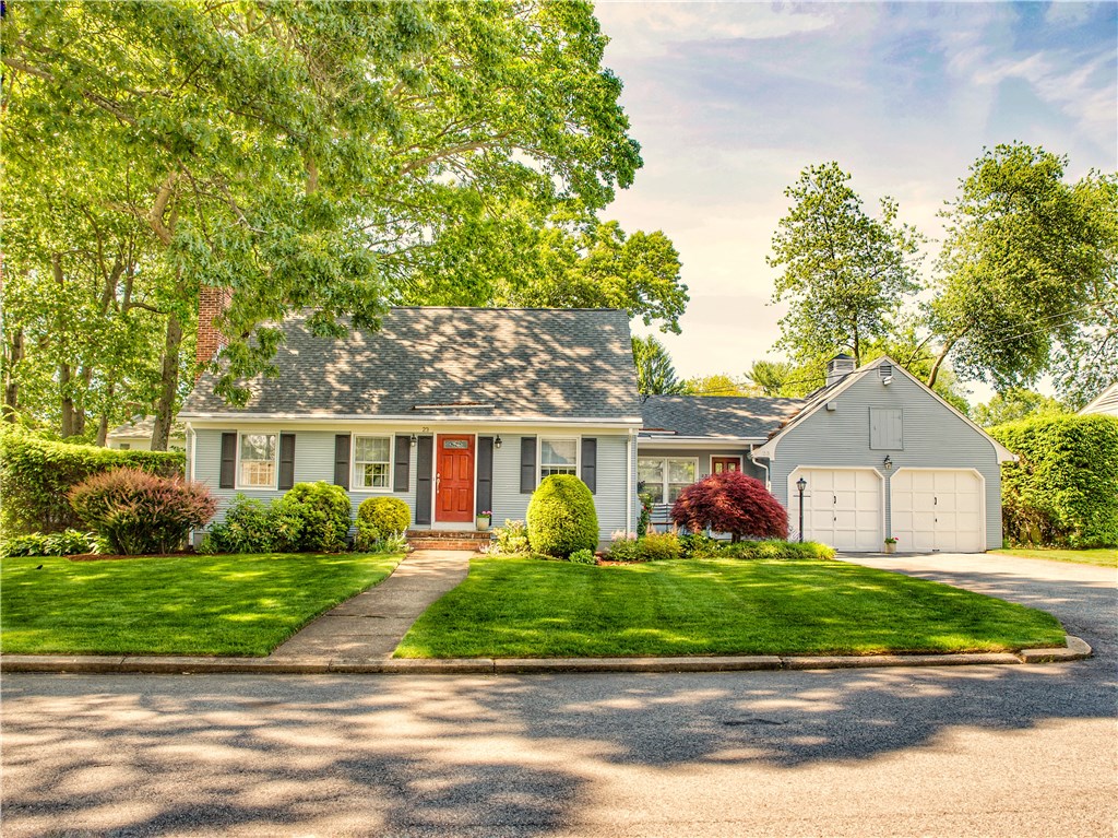 23 West Bel Air Road Cranston, RI 02920 - Photo 3 of 26 Gallery Image 3