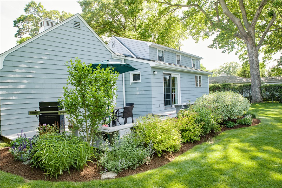 23 West Bel Air Road Cranston, RI 02920 - Photo 6 of 26 Gallery Image 6