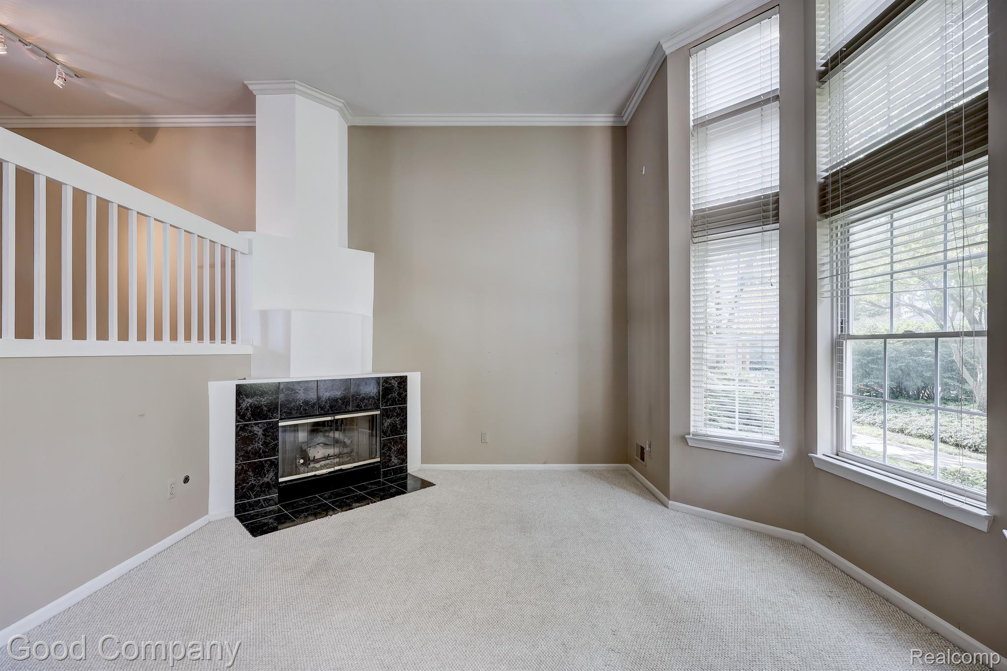 159 Georgetown Square North Royal Oak, MI 48067 - Photo 3 of 41