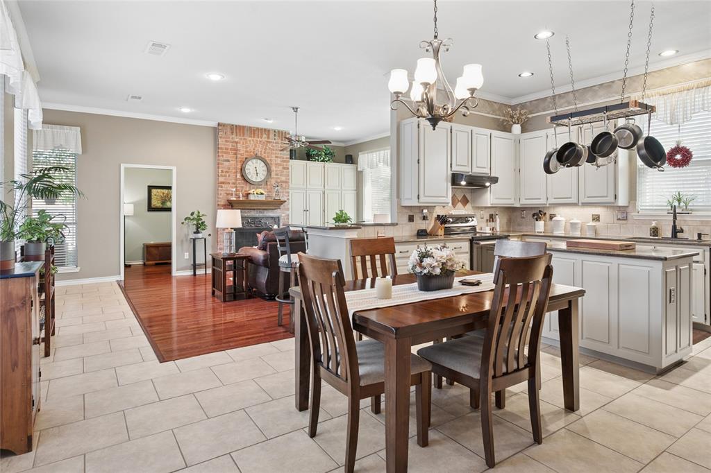 993 Pheasant Ridge Keller, TX 76248 - Photo 9 of 29 large kitchen with eat-in breakfast area
