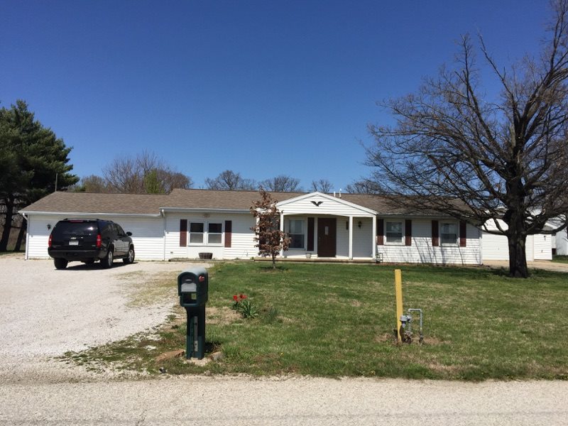 1902 Henry Sievers Road Vincennes, IN 47591 - Photo 1 of 5 Gallery Image 1