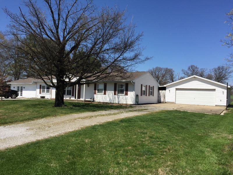 1902 Henry Sievers Road Vincennes, IN 47591 - Photo 2 of 5 Gallery Image 2