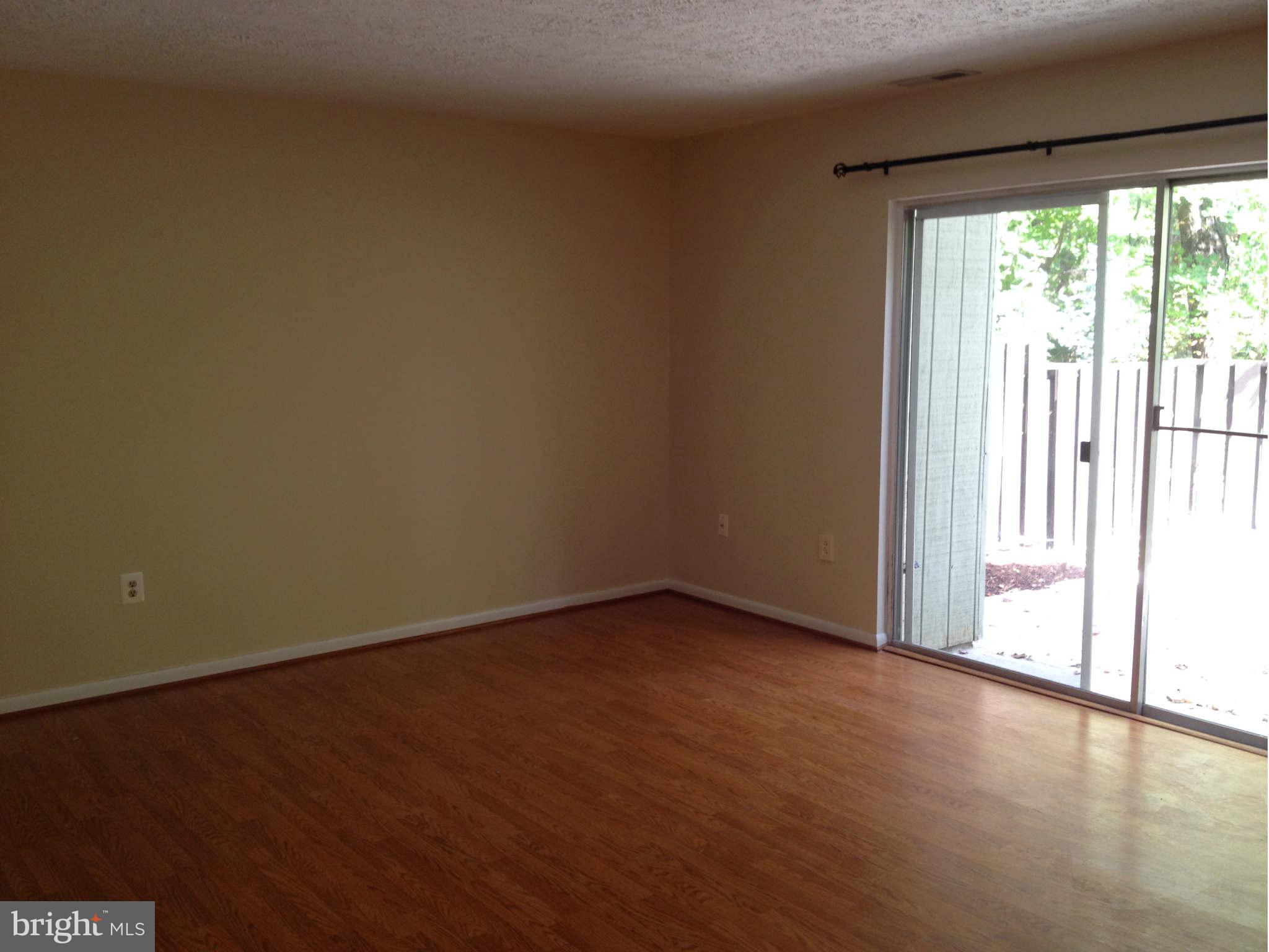 1327 Northgate Square Reston, VA 20190 - Photo 2 of 17 Living Room