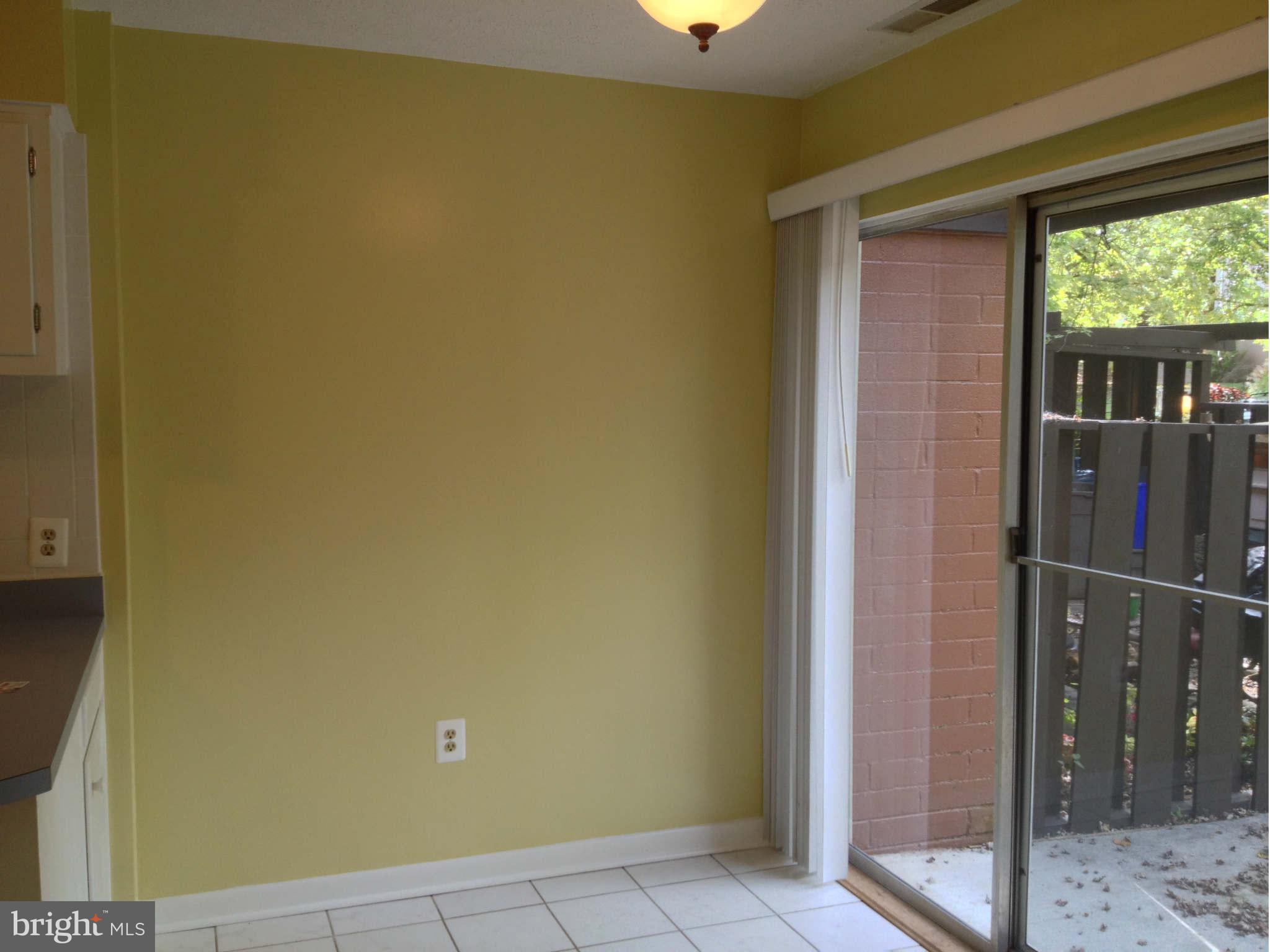 1327 Northgate Square Reston, VA 20190 - Photo 7 of 17 Kitchen