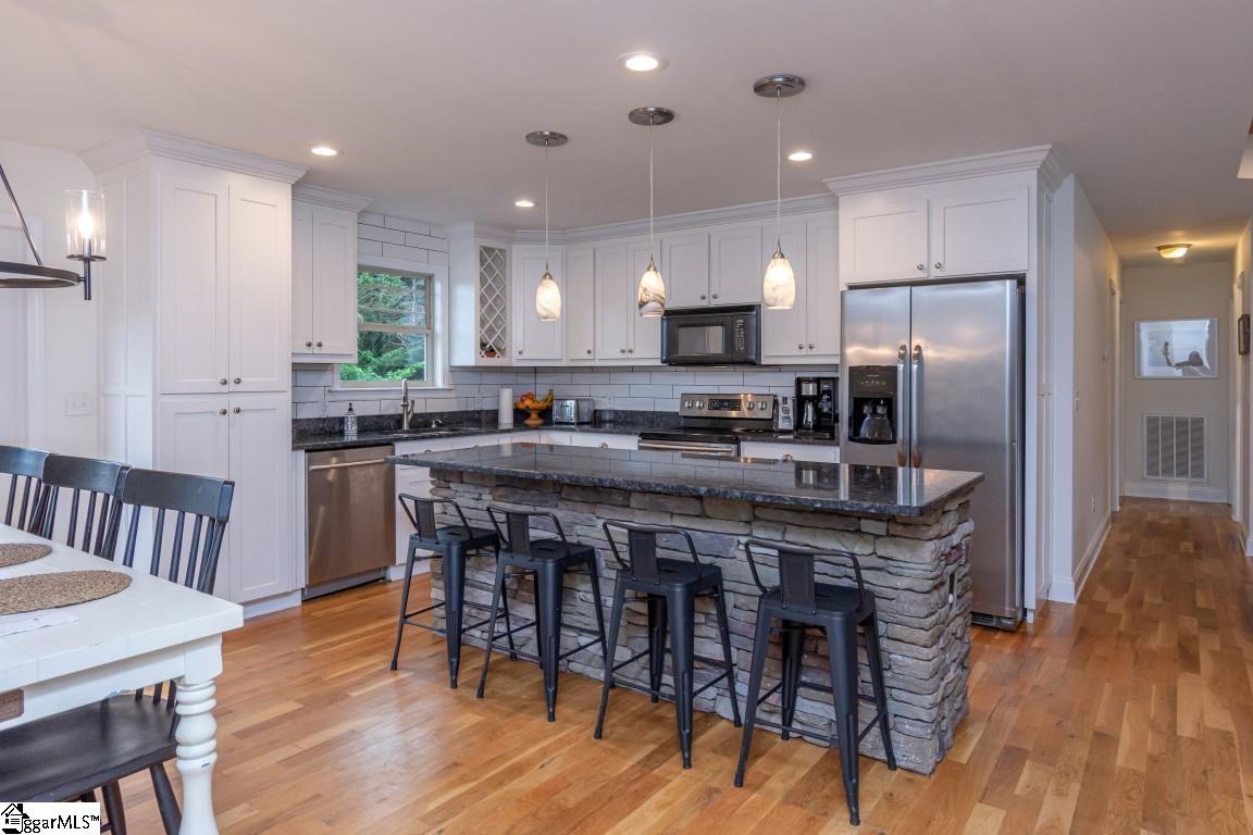 130 Good Road Landrum, SC 29356 - Photo 7 of 30