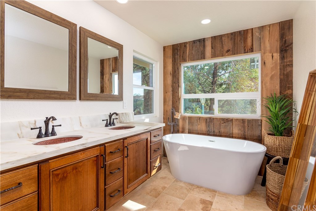 1290 Spanish Camp Road Paso Robles, CA 93446 - Photo 11 of 29