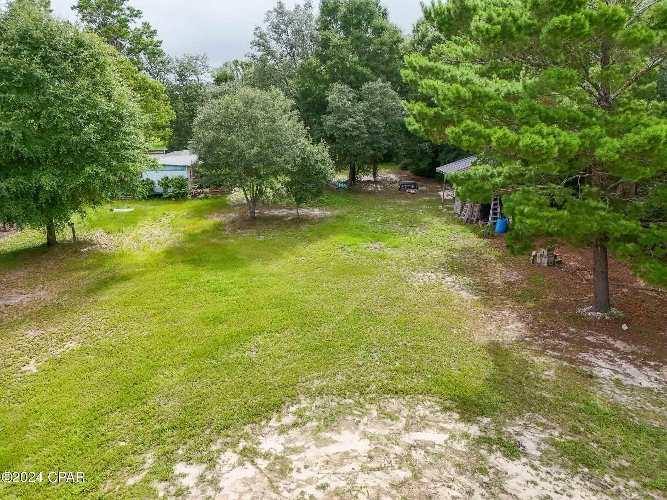 12525 Perkins Road Southport, FL 32409 - Photo 11 of 39