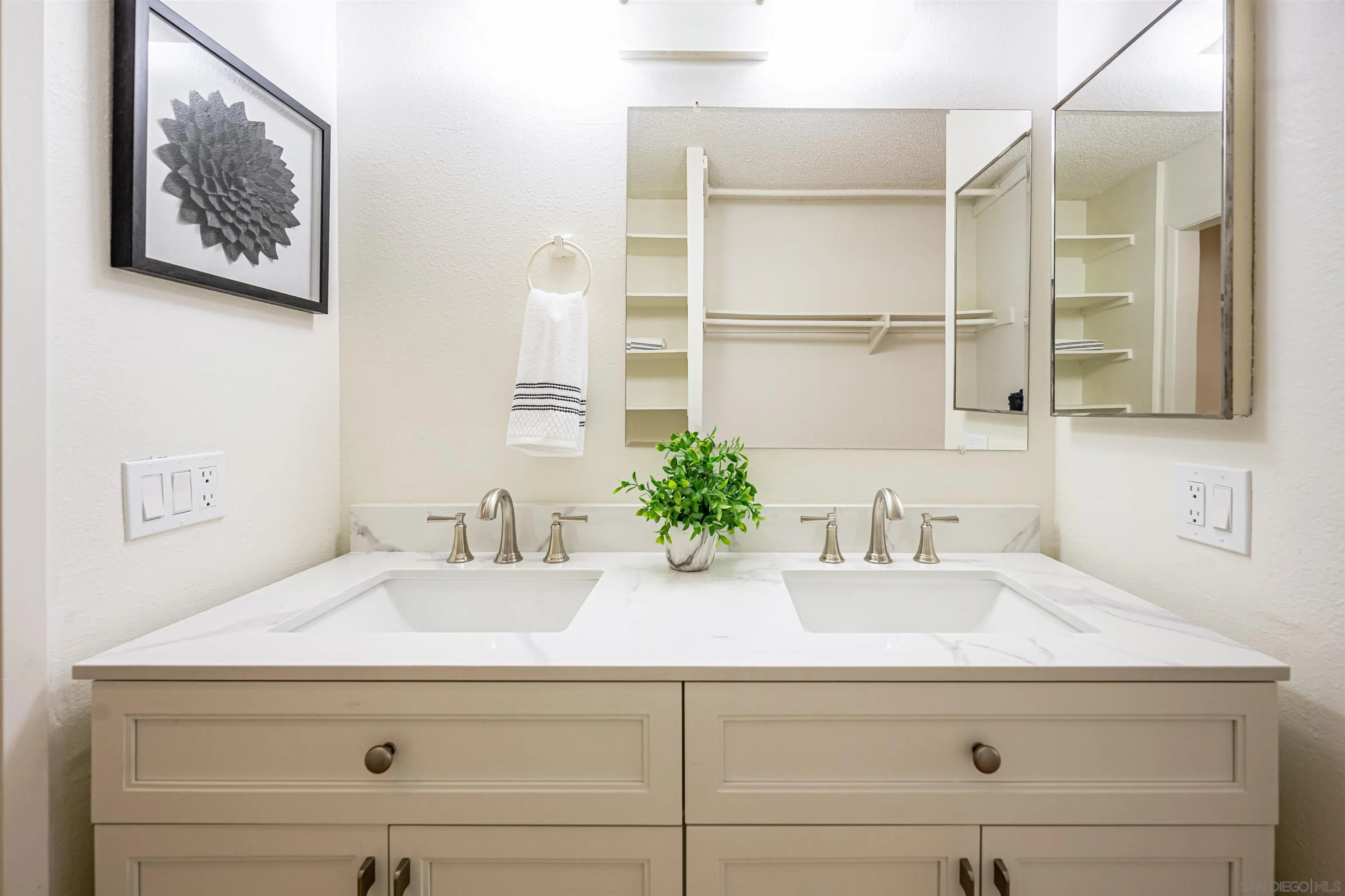 12609 Robison Boulevard, Unit 108 Poway, CA 92064 - Photo 5 of 27 a bathroom with a sink and a mirror