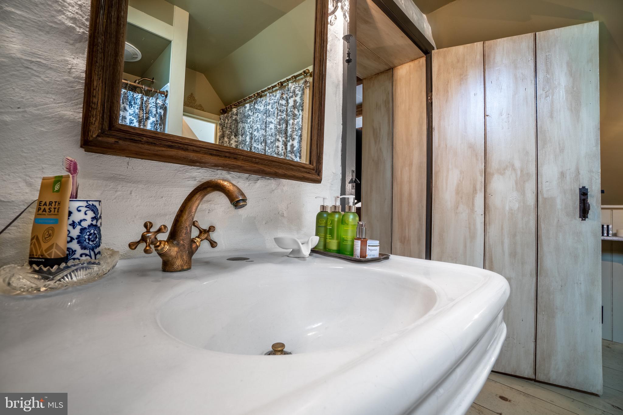 178 Templin Road Glenmoore, PA 19343 - Photo 31 of 48 Primary Bathroom